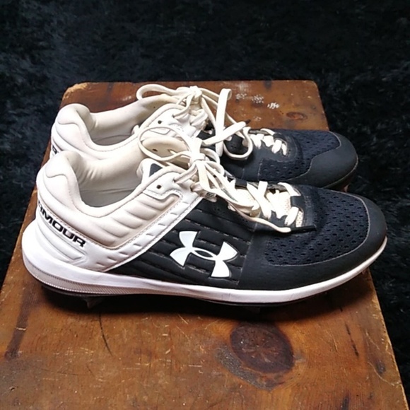 UNDER ARMOUR BASEBALL CLEATS, ATHLETIC SPORTS, LIGHTWEIGHT SHOES - Picture 4 of 9